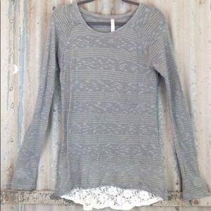 Xhilaration high low lightweight sweater